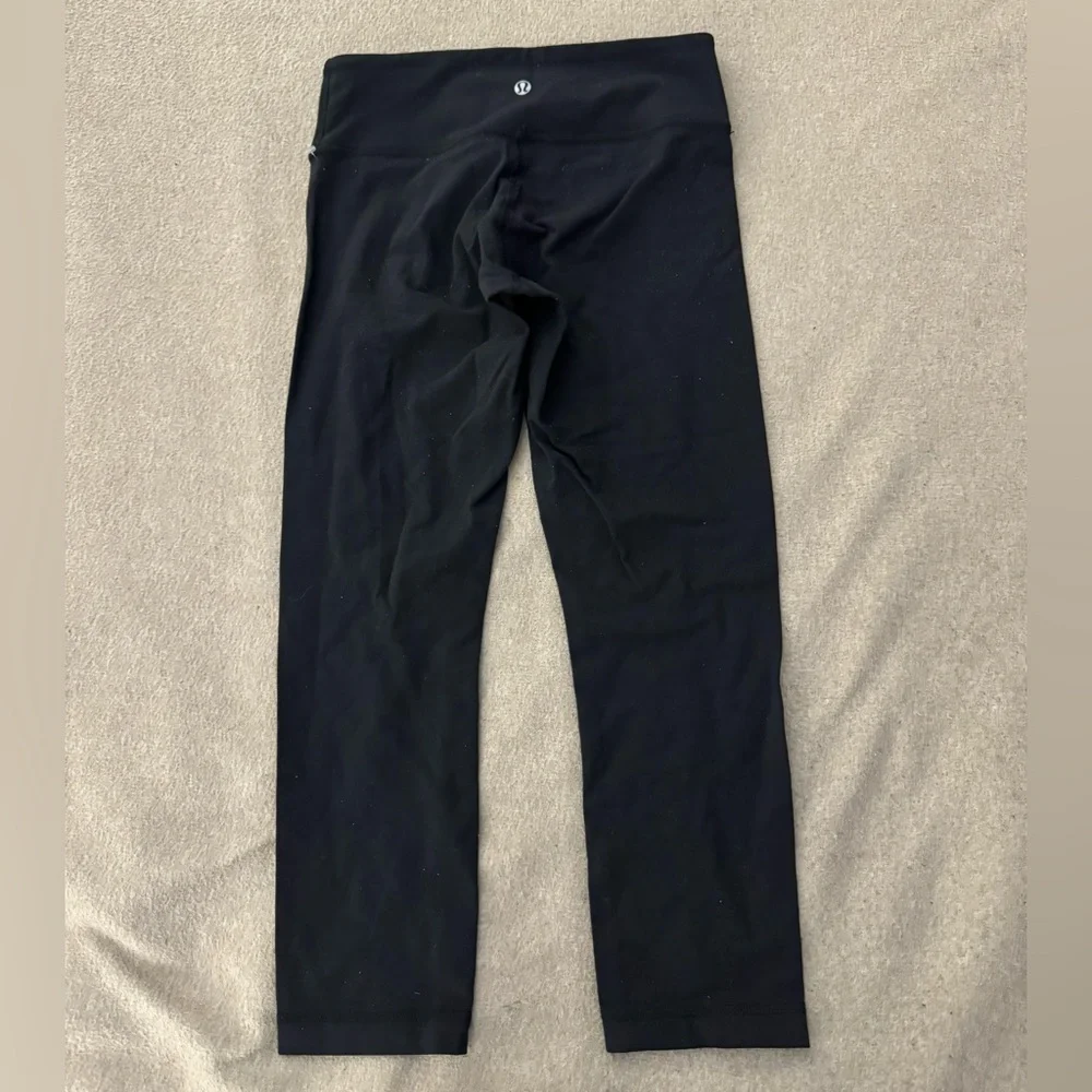 LuluLemon Black Fast and Free Capri Leggings Women Size 4 Gym Workout
